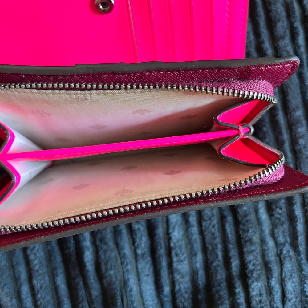 kate spade pink and red heart Stripe Zip Wallet - Picture 4 of 4